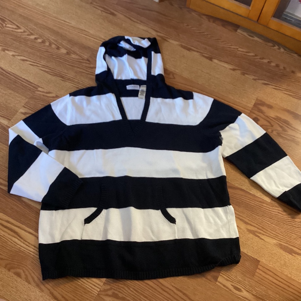 Villager Liz Claiborne  Black & White Striped Hooded Sweater Size 3